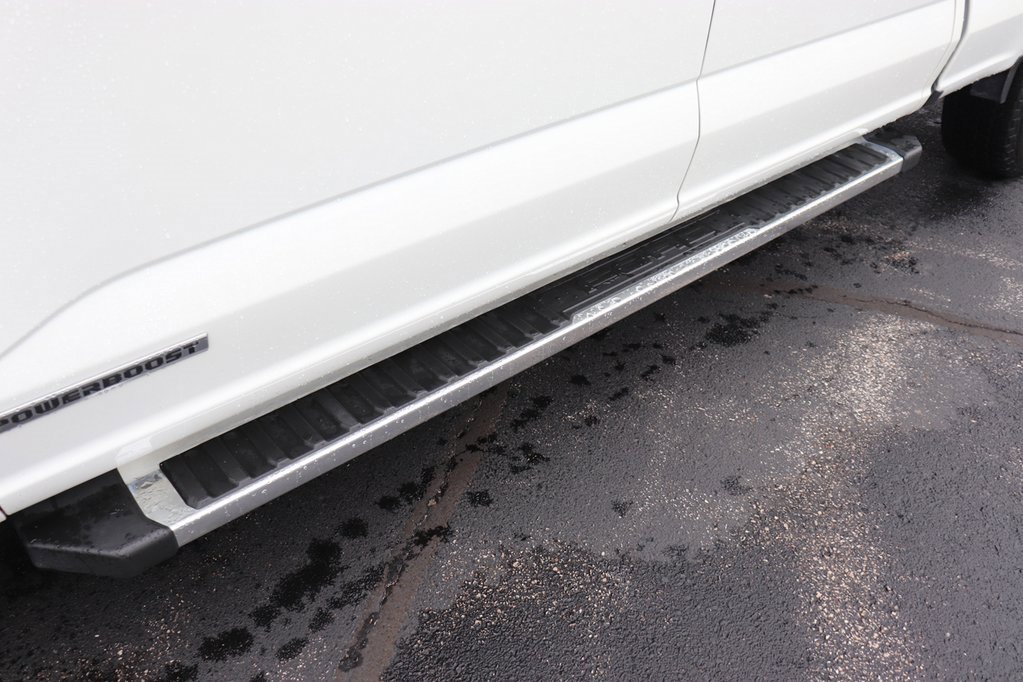 Used 2023 Ford F150 Lariat w/ Trailer Tow Package image 11