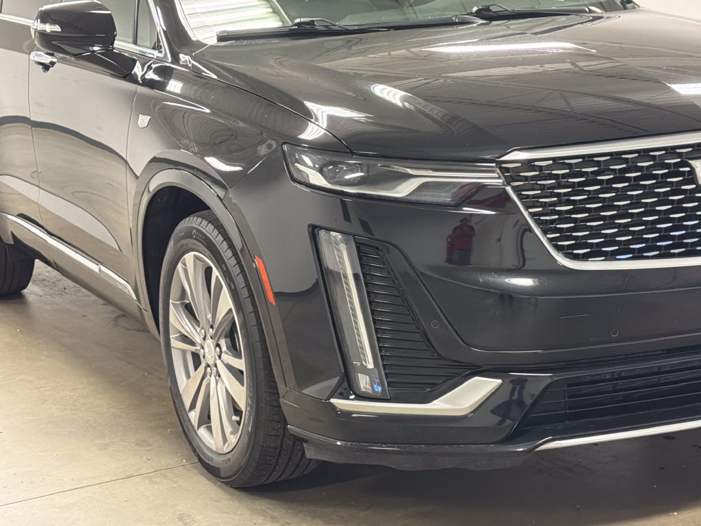 Used 2023 Cadillac XT6 Premium Luxury FWD image 4