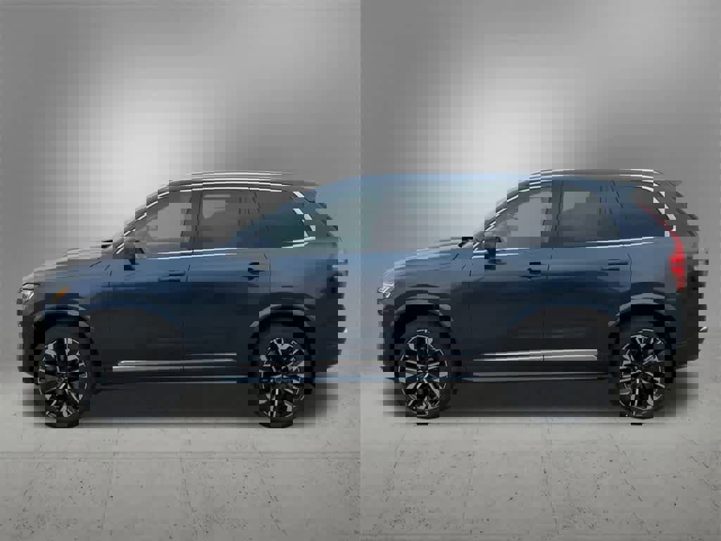 New 2026 Volvo XC90 B6 Ultra w/ Protection Package image 3