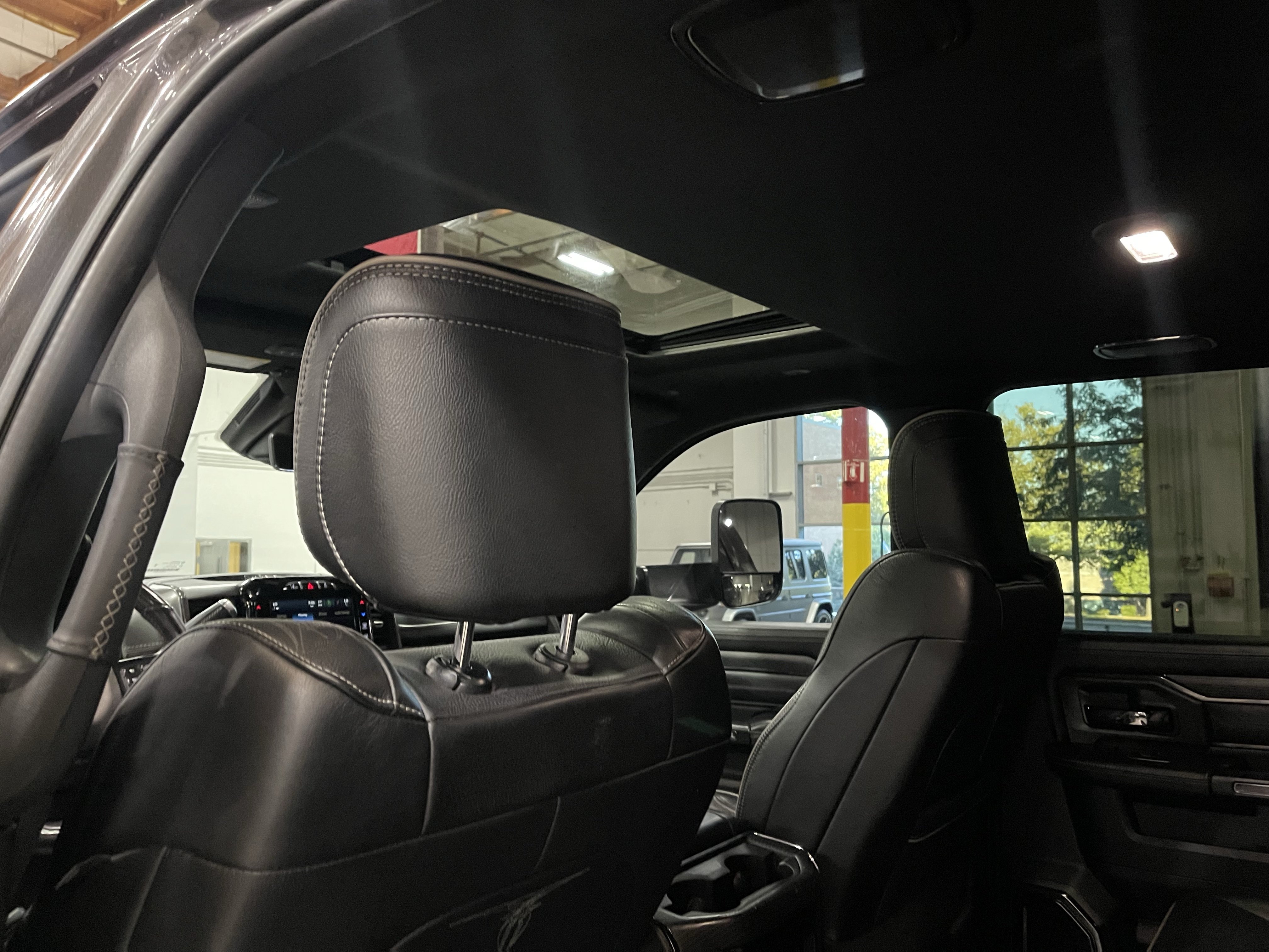 Used 2022 RAM 3500 Limited AWD/4WD image 18