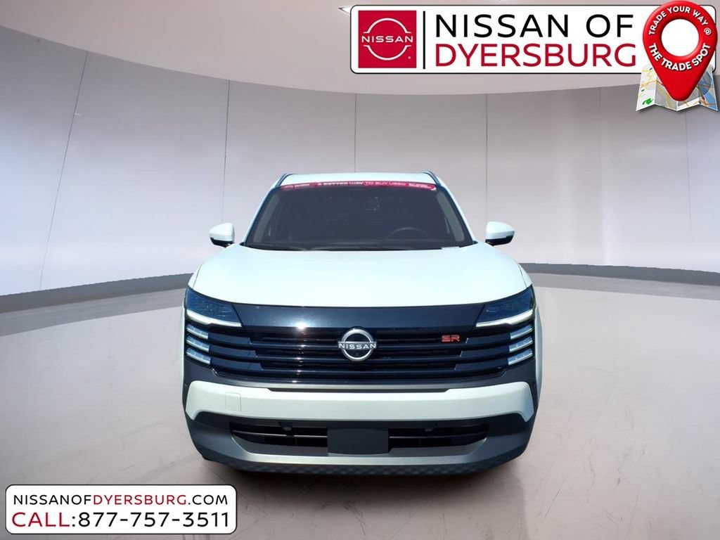 Used 2025 Nissan Kicks SR FWD image 8