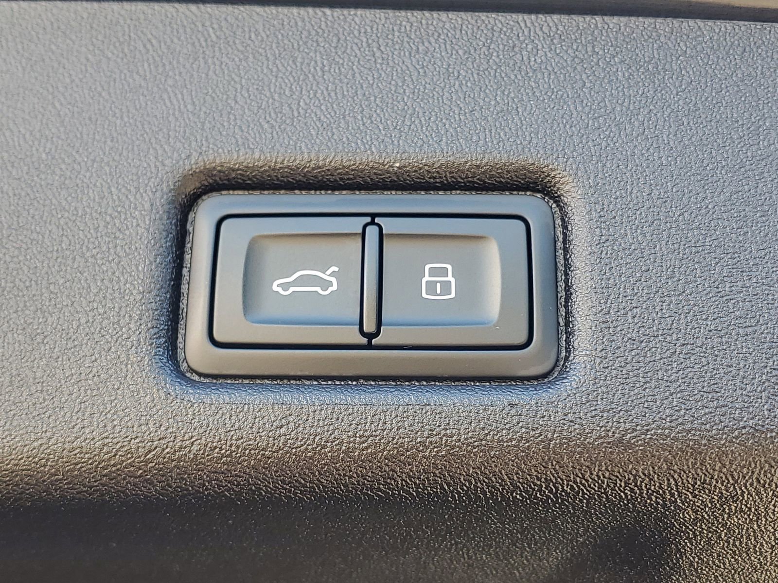 Used 2025 Audi Q5 Premium Plus w/ Premium Plus image 10