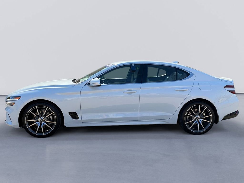 Used 2023 Genesis G70 2.0T RWD image 6