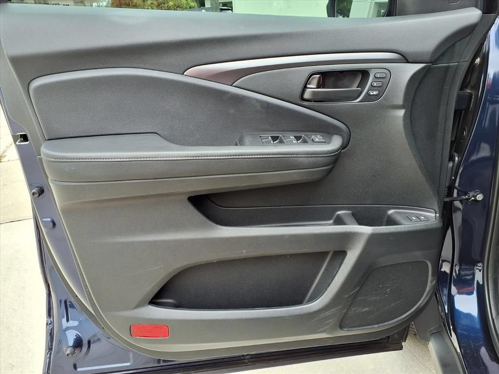 Used 2024 Honda Passport EX-L image 18