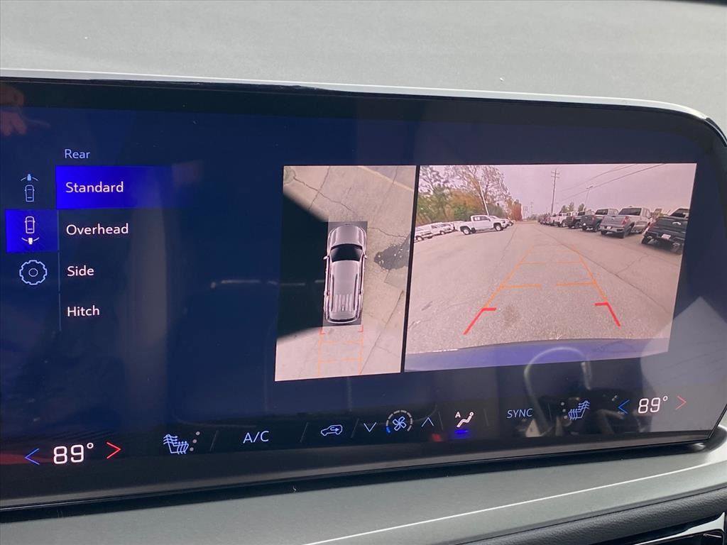 New 2026 Chevrolet Traverse LT w/ Sun and Wheel Package image 16