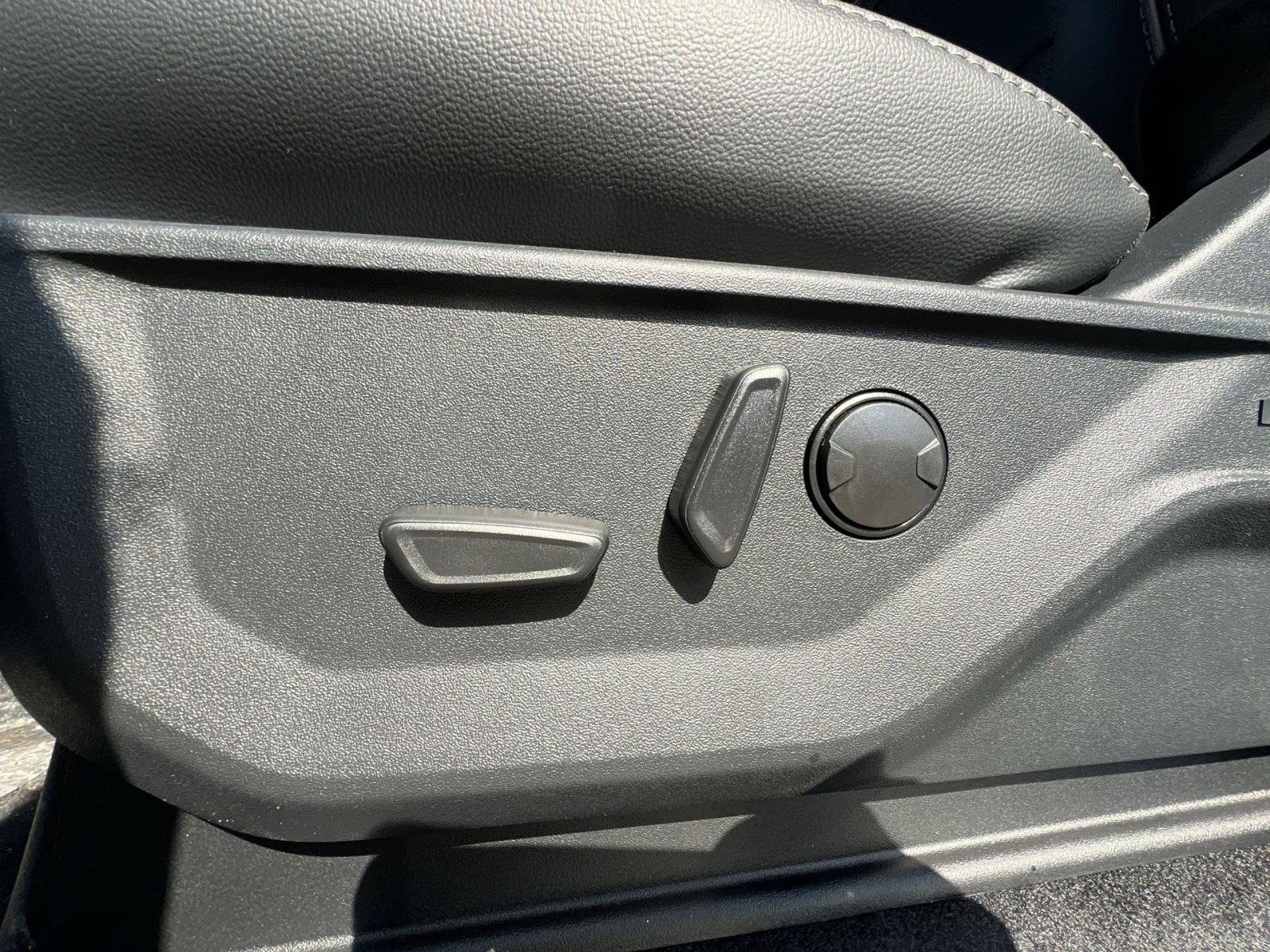 New 2026 Ford F150 Lariat w/ Equipment Group 501A Mid image 14