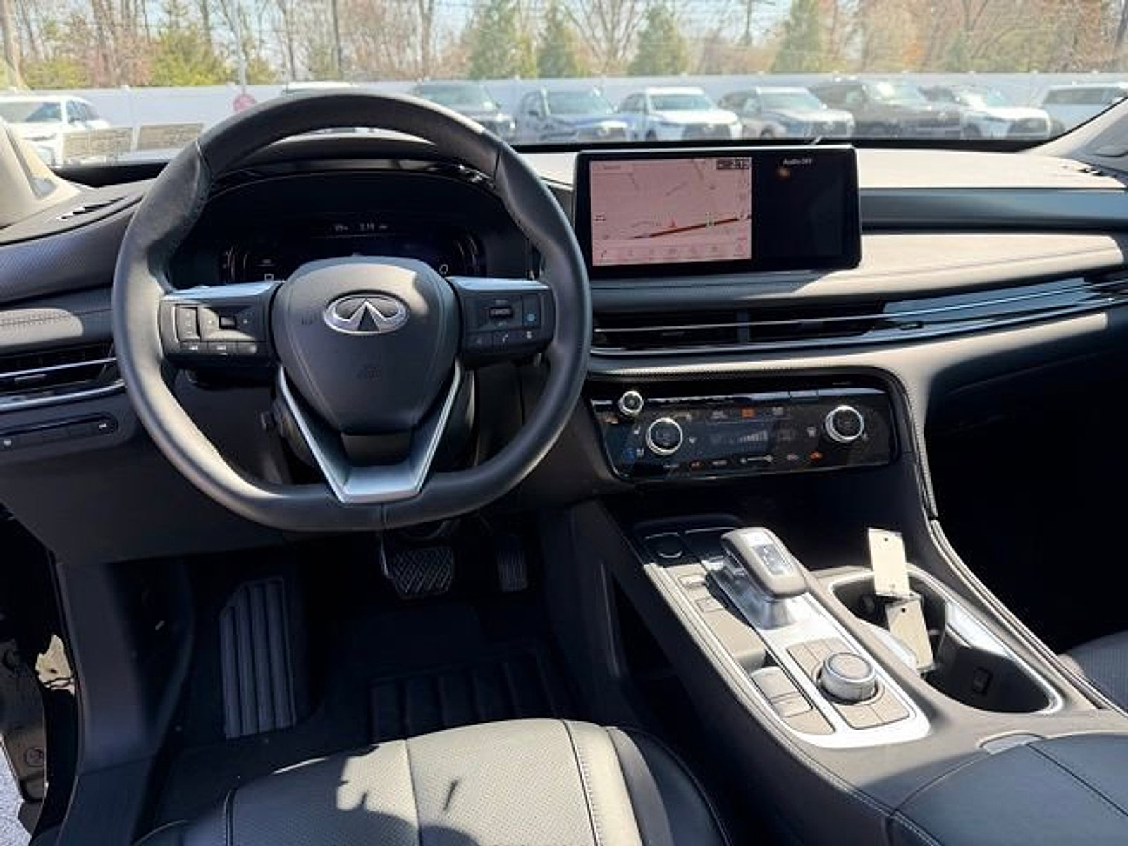 Certified 2025 INFINITI QX60 Luxe image 13