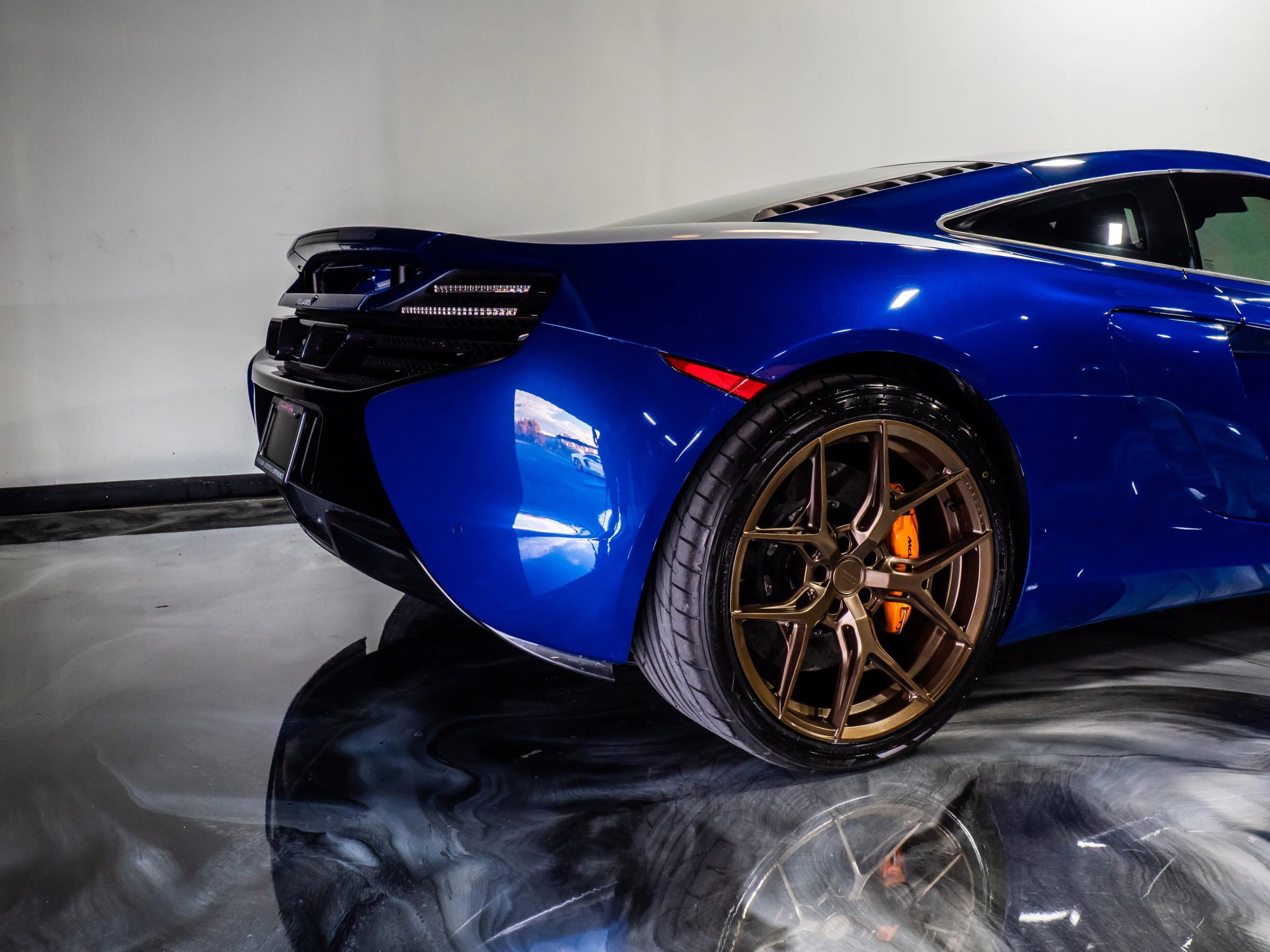 Used 2015 McLaren 650S Coupe image 9