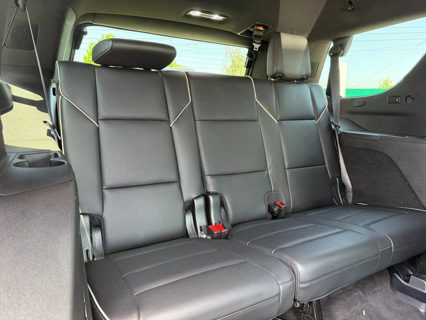 Used 2022 Cadillac Escalade Sport RWD image 21