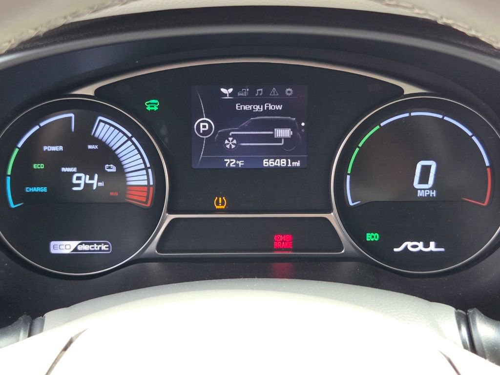 Used 2018 Kia Soul EV image 25