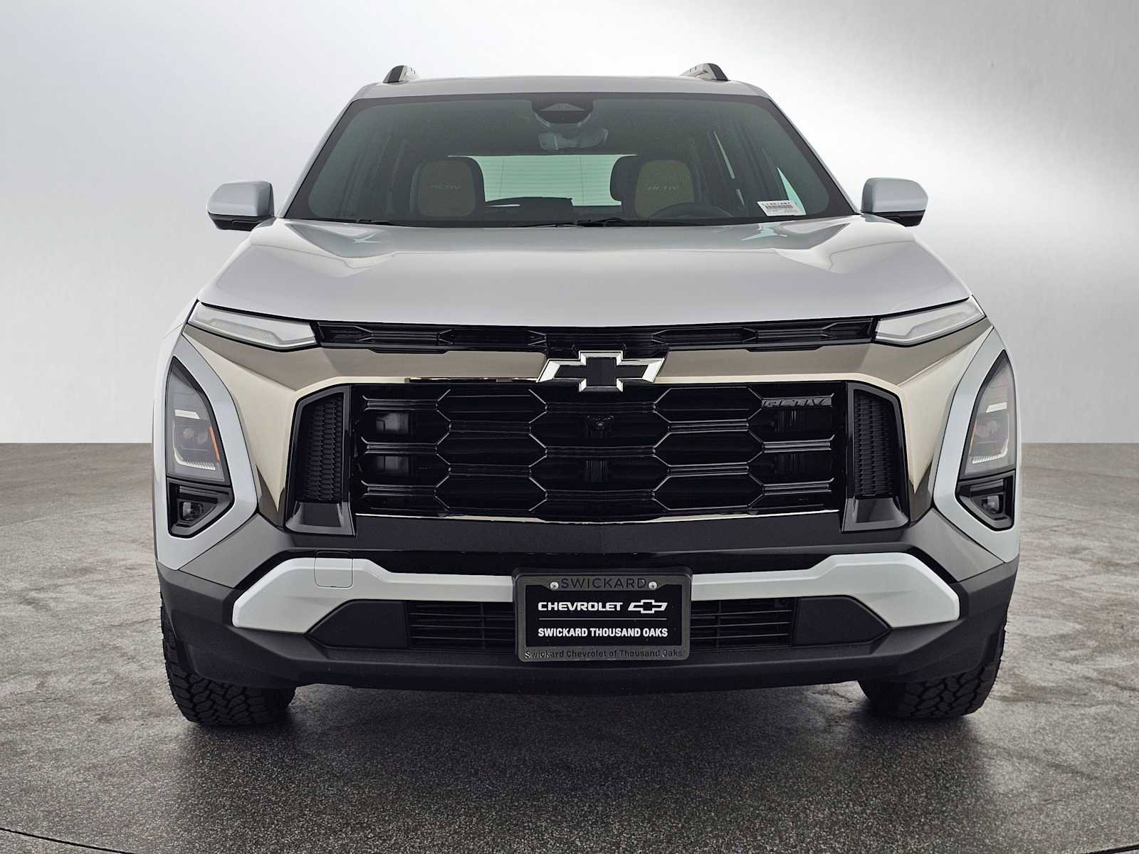 Used 2026 Chevrolet Equinox ACTIV w/ Convenience Package III image 8