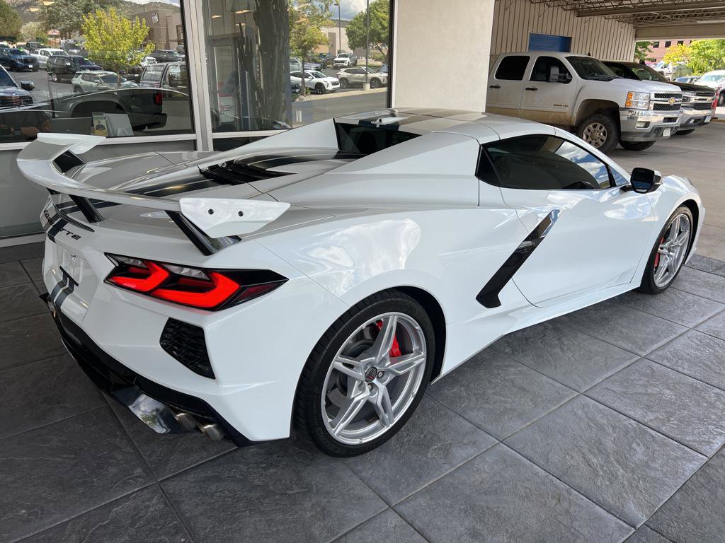 Used 2023 Chevrolet Corvette Stingray Premium Conv w/ Z51 Performance Package image 6