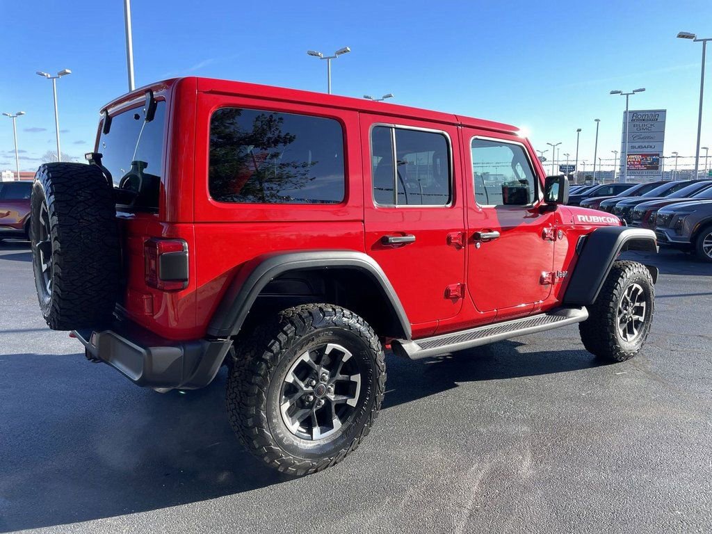Used 2025 Jeep Wrangler Rubicon w/ Convenience Group image 5