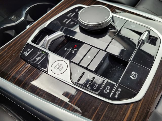 Used 2026 BMW X7 xDrive40i image 12