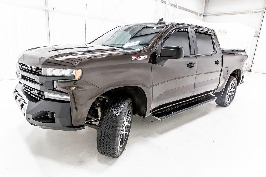 Used 2019 Chevrolet Silverado 1500 LT Trail Boss w/ Convenience Package AWD/4WD image 2