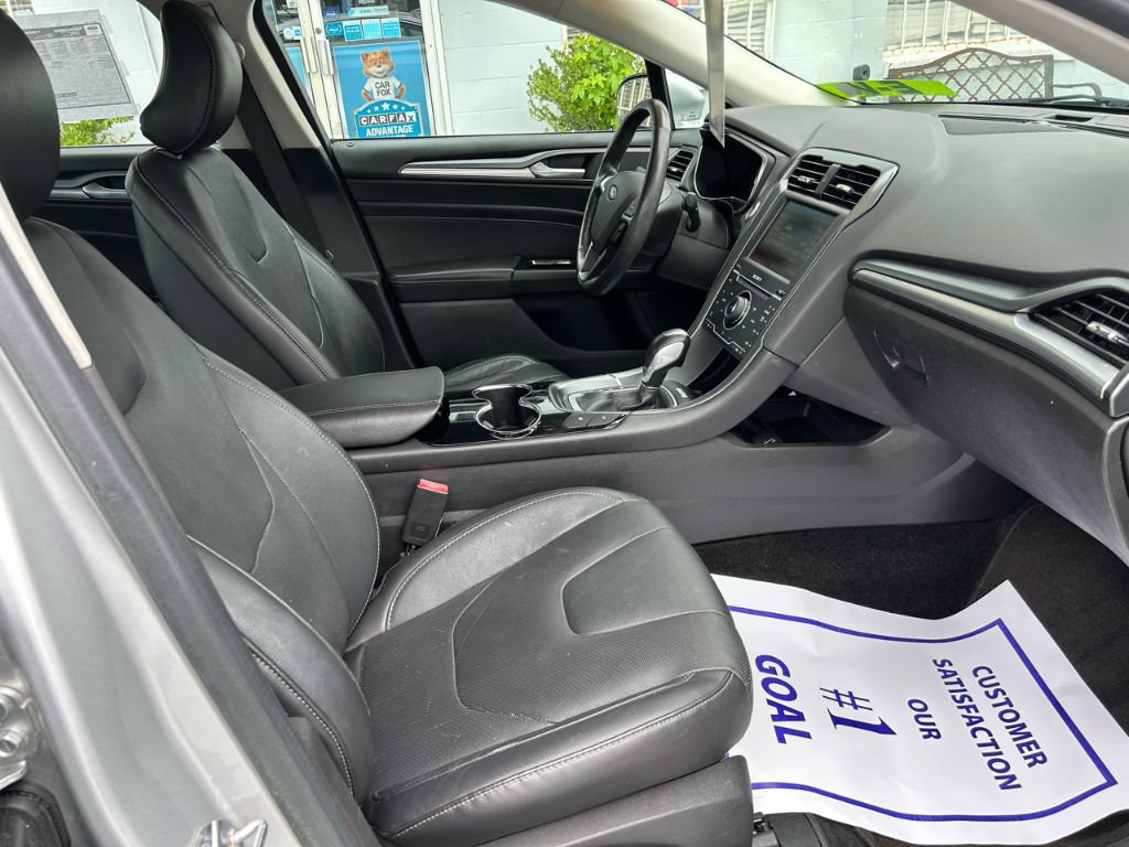 Used 2015 Ford Fusion Energi Titanium w/ Driver Assist Package FWD image 5