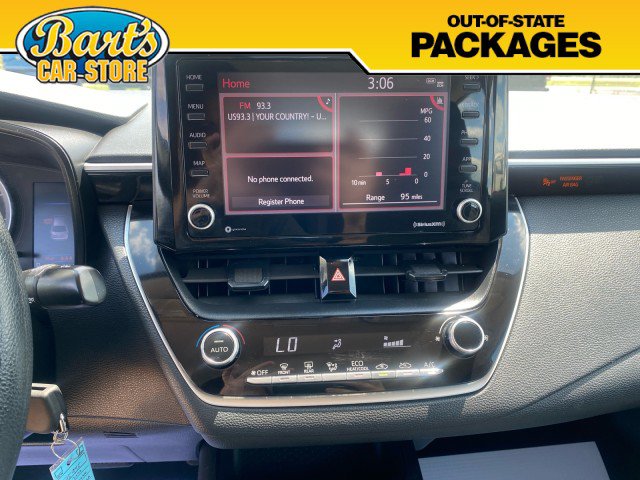 Used 2022 Toyota Corolla LE FWD image 30