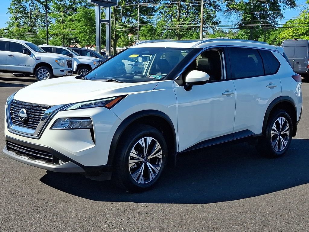 Certified 2023 Nissan Rogue SV w/ SV Premium B Package AWD/4WD image 3