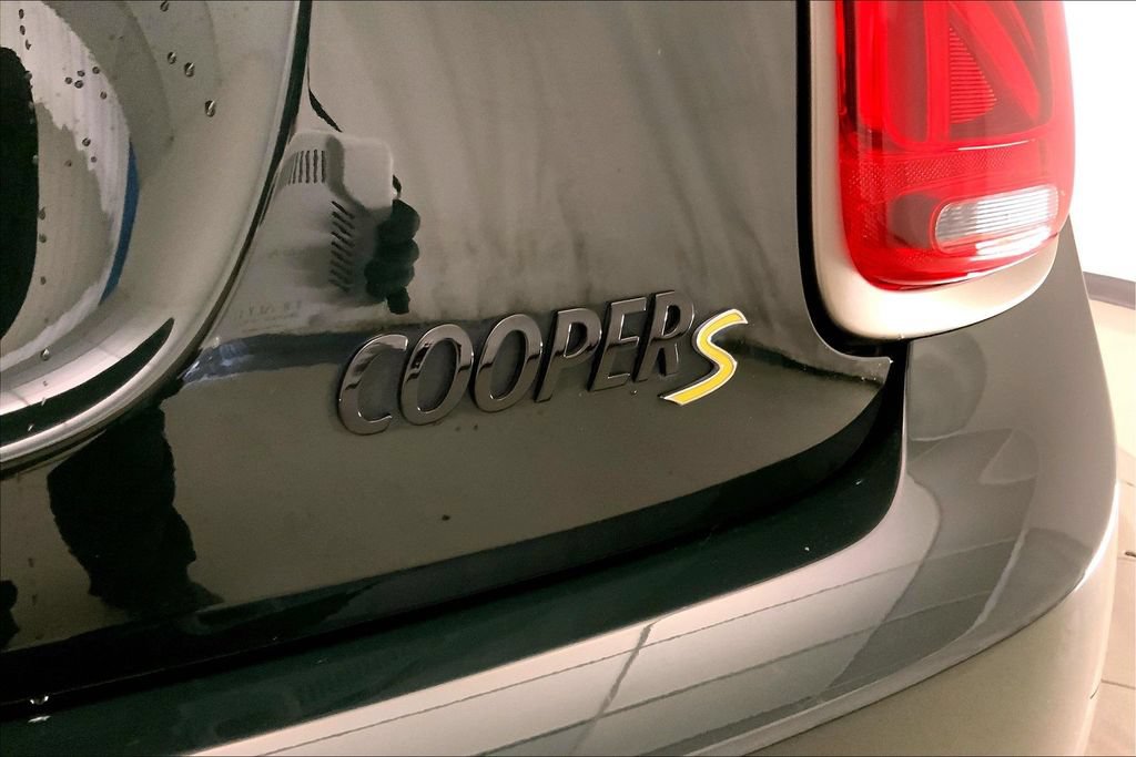 Used 2024 MINI Cooper SE w/ MINI Resolute Edition FWD image 7