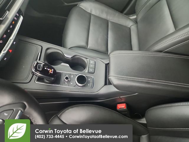 Used 2025 Cadillac XT4 Premium Luxury image 30