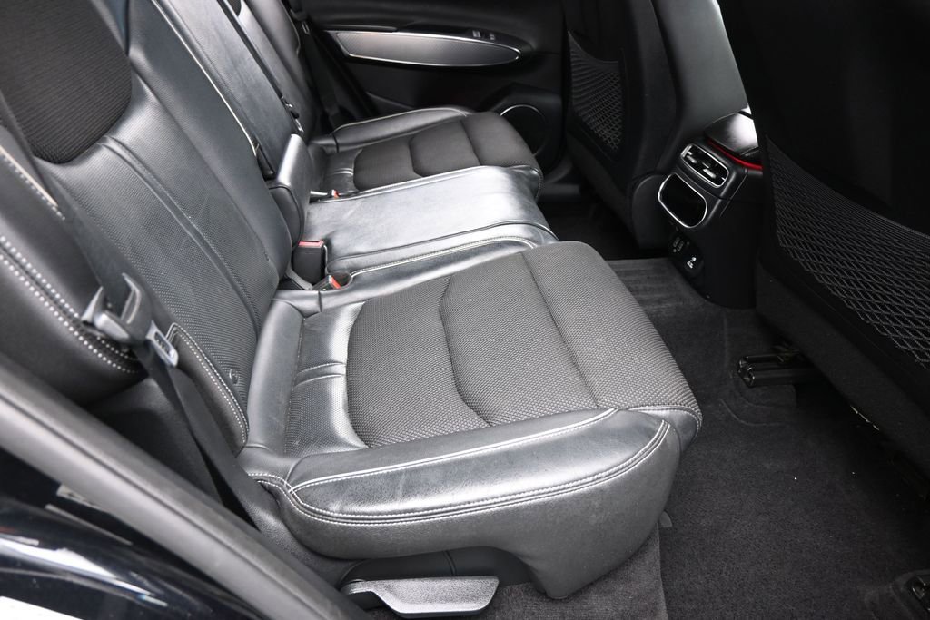 Used 2022 Genesis GV70 2.5T w/ Sport Prestige Package AWD/4WD image 46