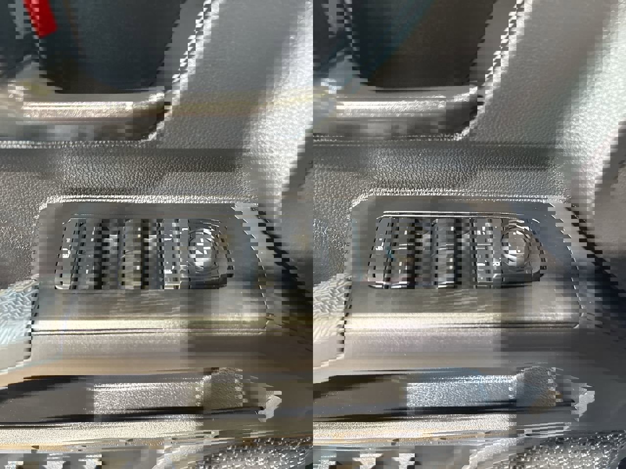 Certified 2025 Toyota Tacoma SR image 13