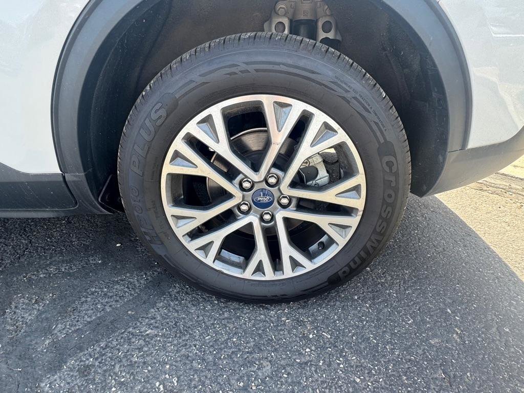 Used 2021 Ford Escape SEL image 25