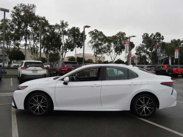 Certified 2024 Toyota Camry SE image 7