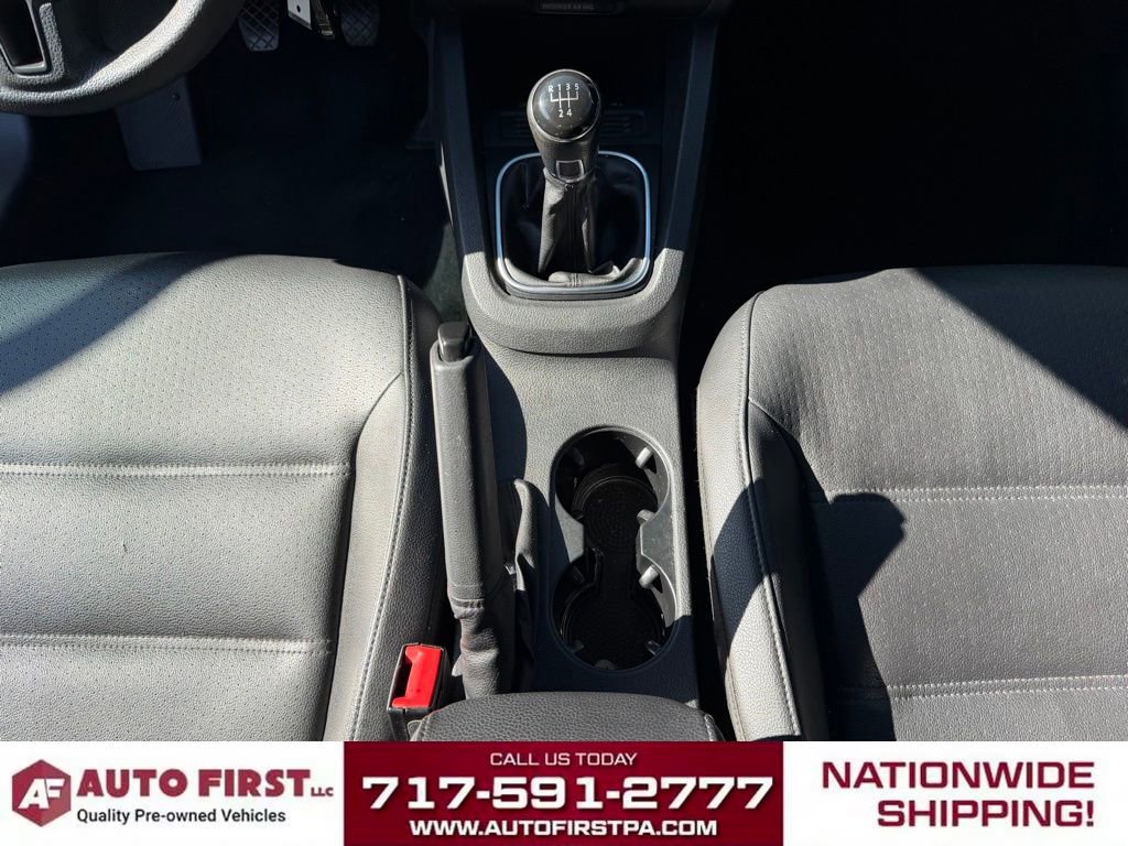 Used 2014 Volkswagen Jetta SE FWD image 24