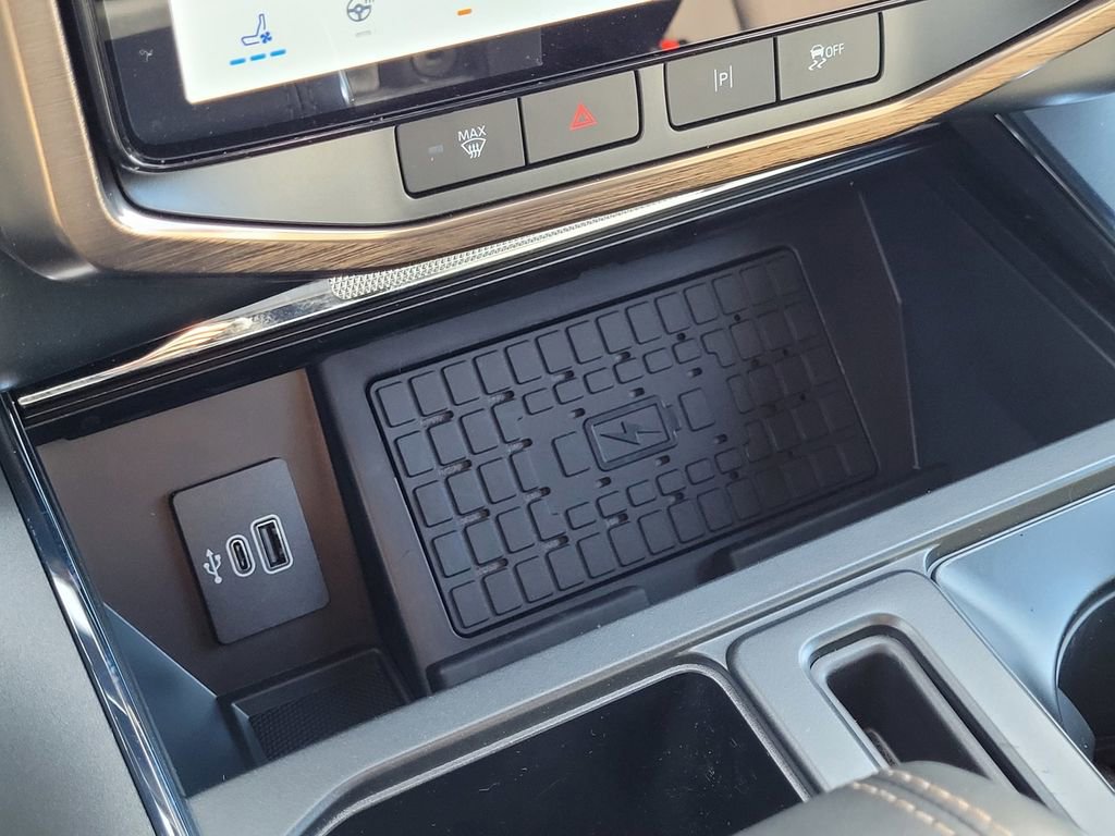 New 2025 Ford F150 Lightning Lariat image 47