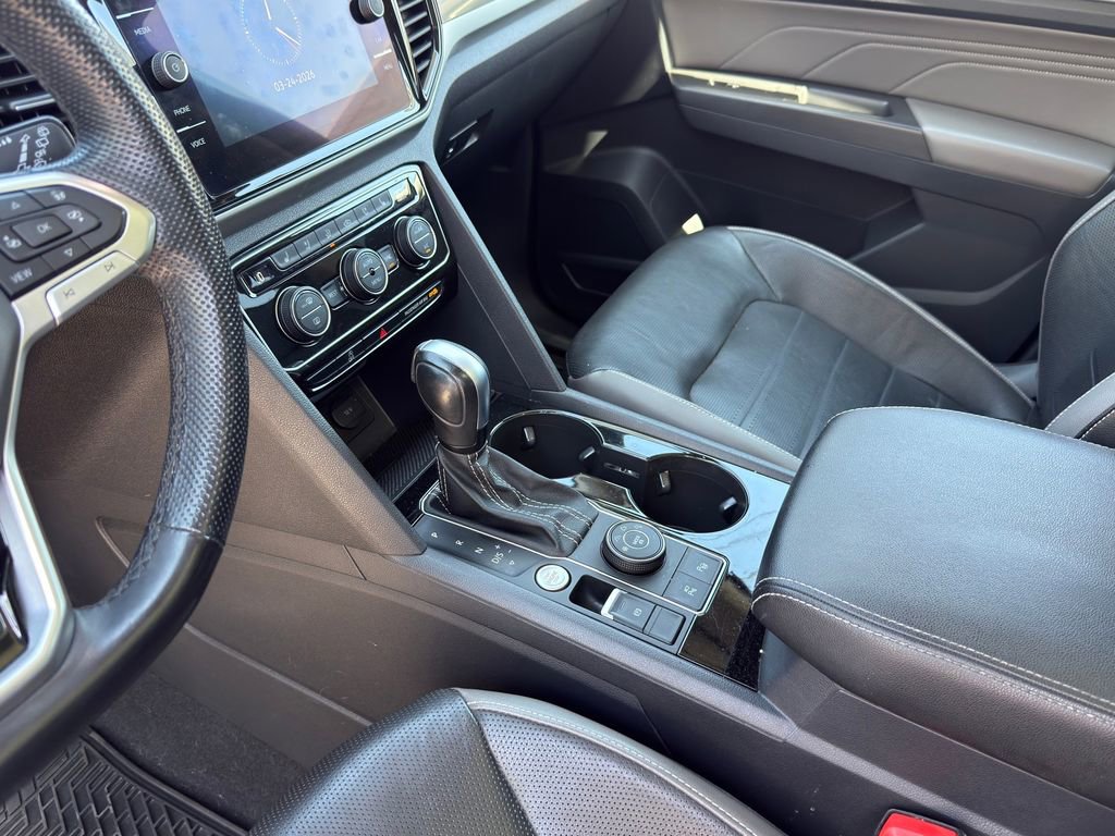 Used 2022 Volkswagen Atlas SEL Premium image 13