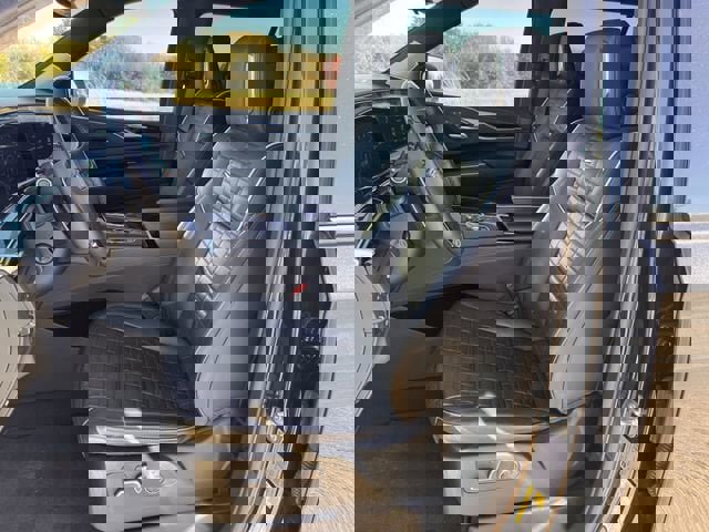 Used 2024 Cadillac Escalade ESV V image 22