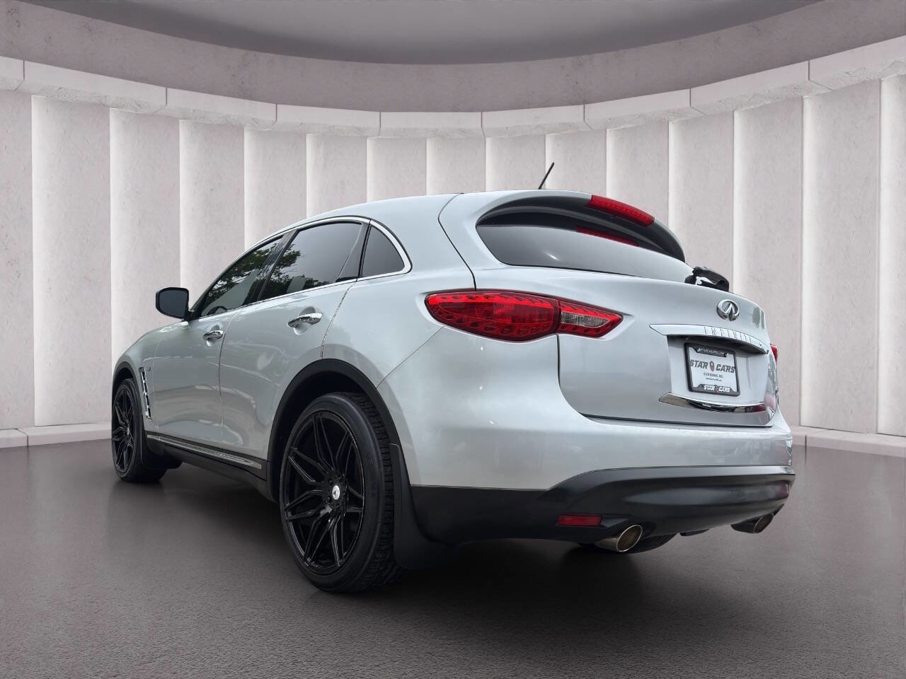 Used 2014 INFINITI QX70 2WD image 3