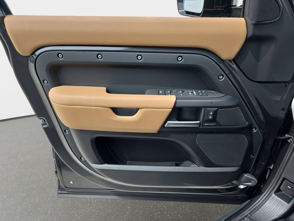 New 2026 Land Rover Defender 110 S AWD/4WD image 28