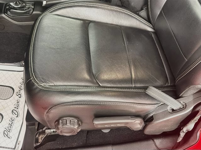 Used 2019 Jeep Wrangler Unlimited Sahara w/ Uconnect 4C Nav & Sound Group AWD/4WD image 19