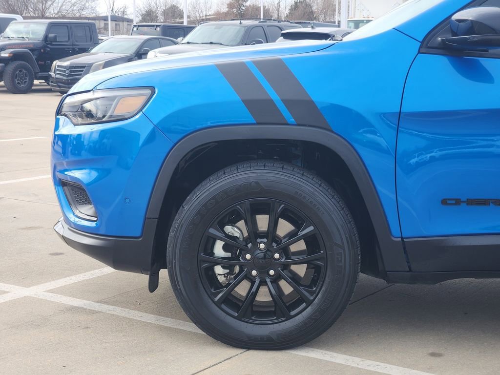 Used 2023 Jeep Cherokee Altitude Lux image 8