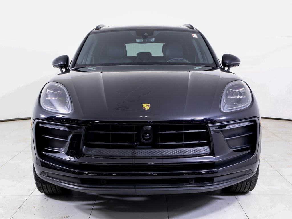 Certified 2024 Porsche Macan w/ Premium Plus Package image 29