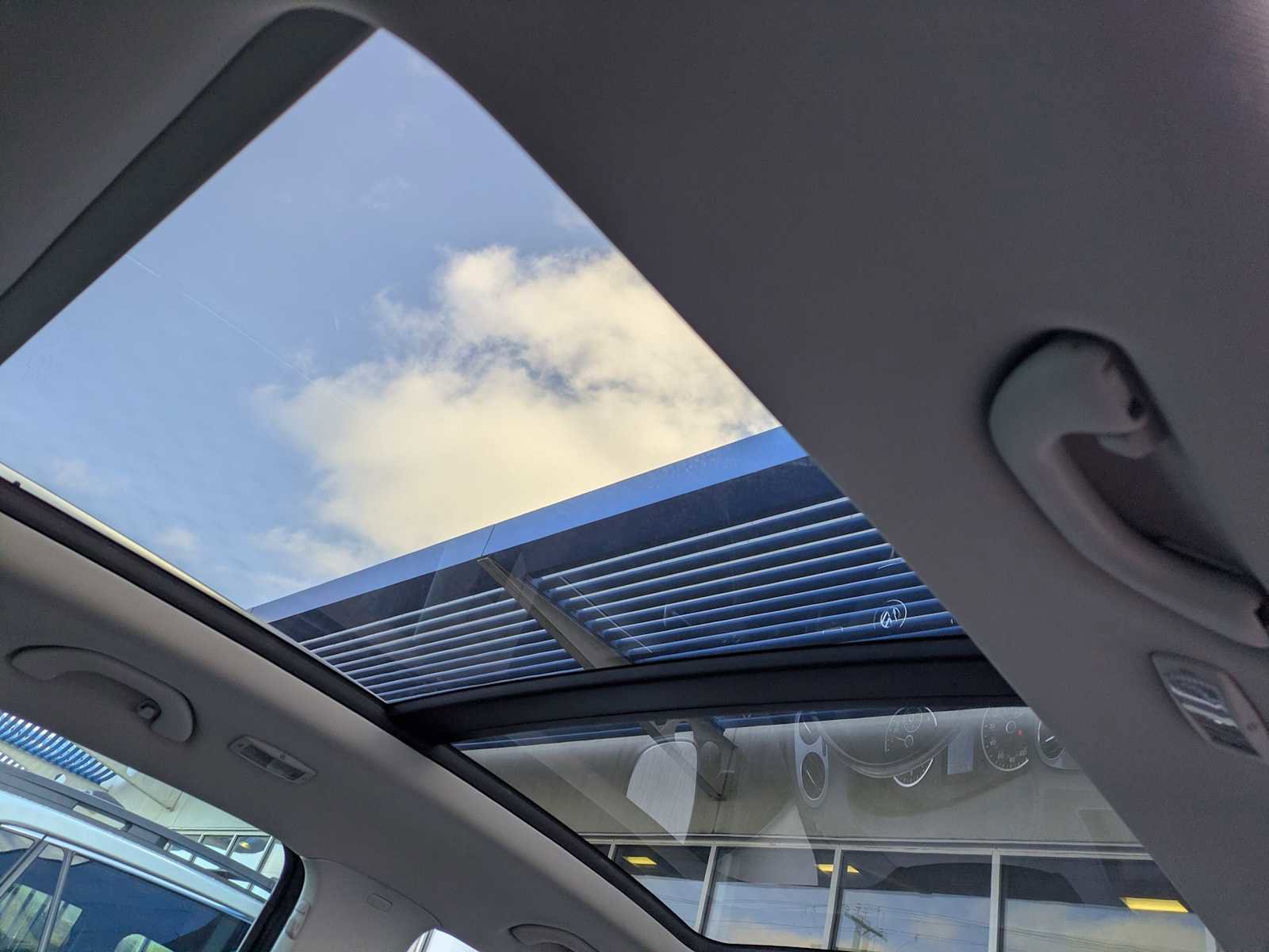 Used 2016 Volkswagen Tiguan SEL image 21