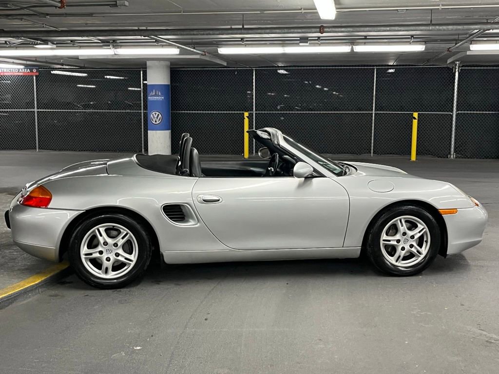 Used 1997 Porsche Boxster RWD image 24
