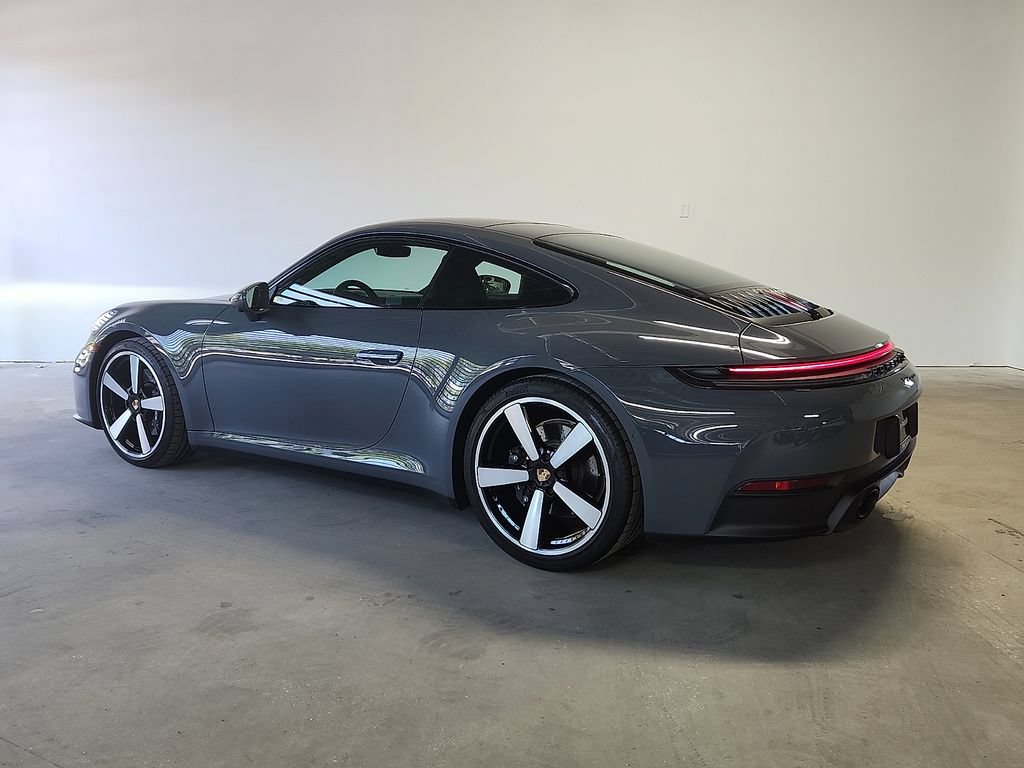 Certified 2025 Porsche 911 Carrera RWD image 3