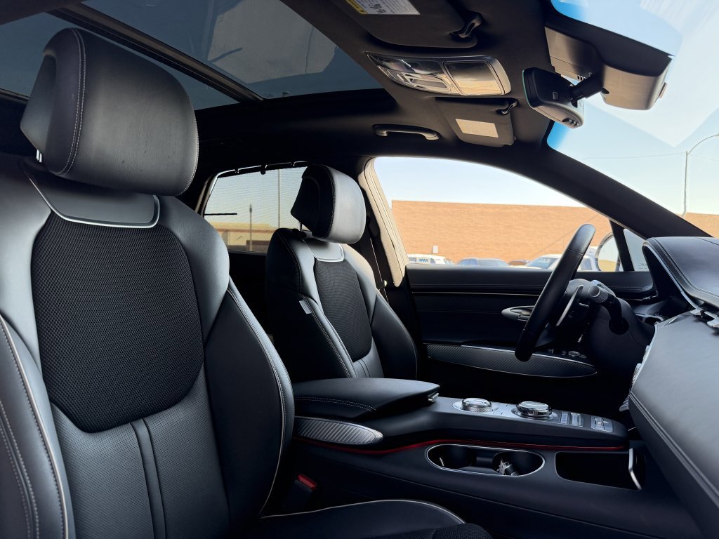 Used 2025 Genesis GV70 2.5T w/ Sport Prestige Package image 43