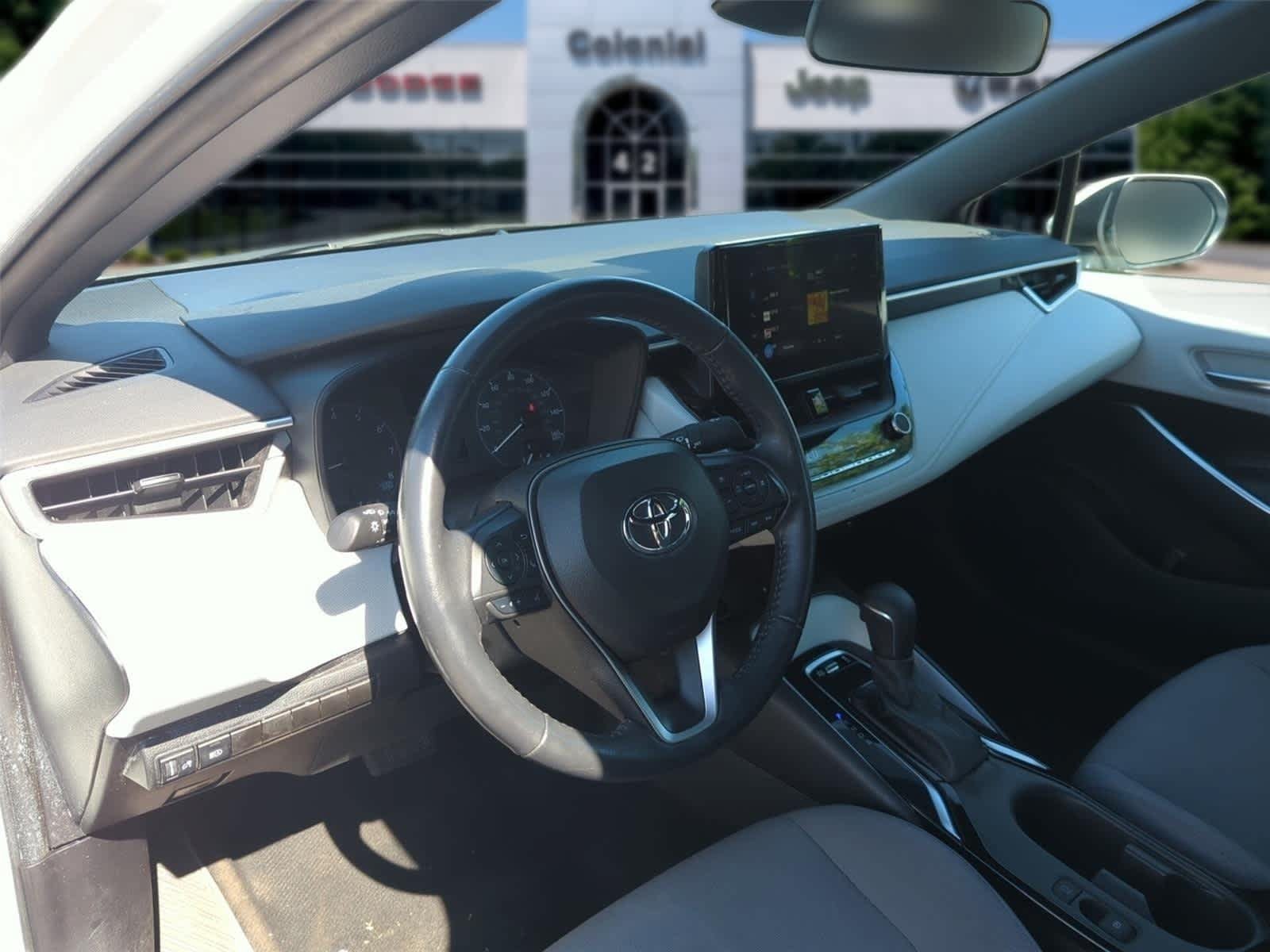 Used 2024 Toyota Corolla SE FWD image 12