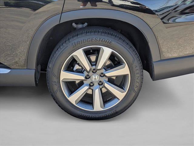 Used 2025 Honda Pilot Elite image 24