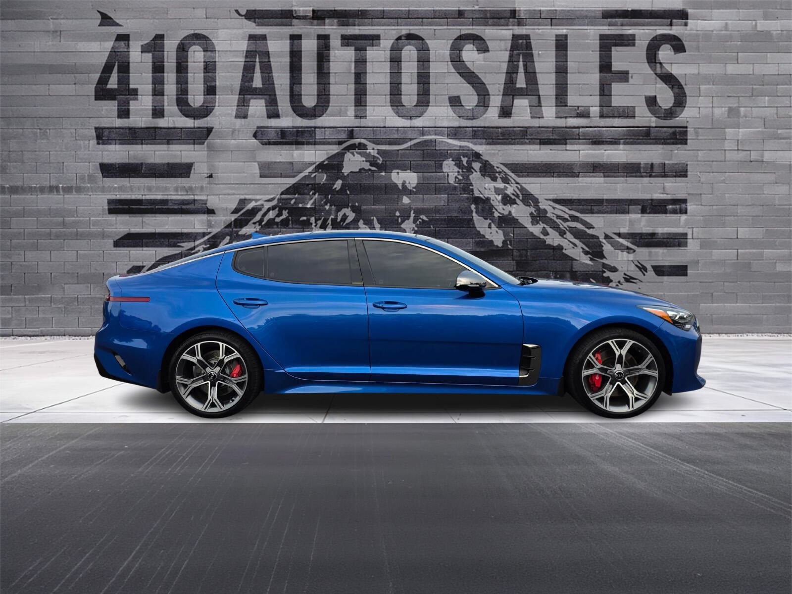 Used 2019 Kia Stinger GT2 AWD/4WD image 2