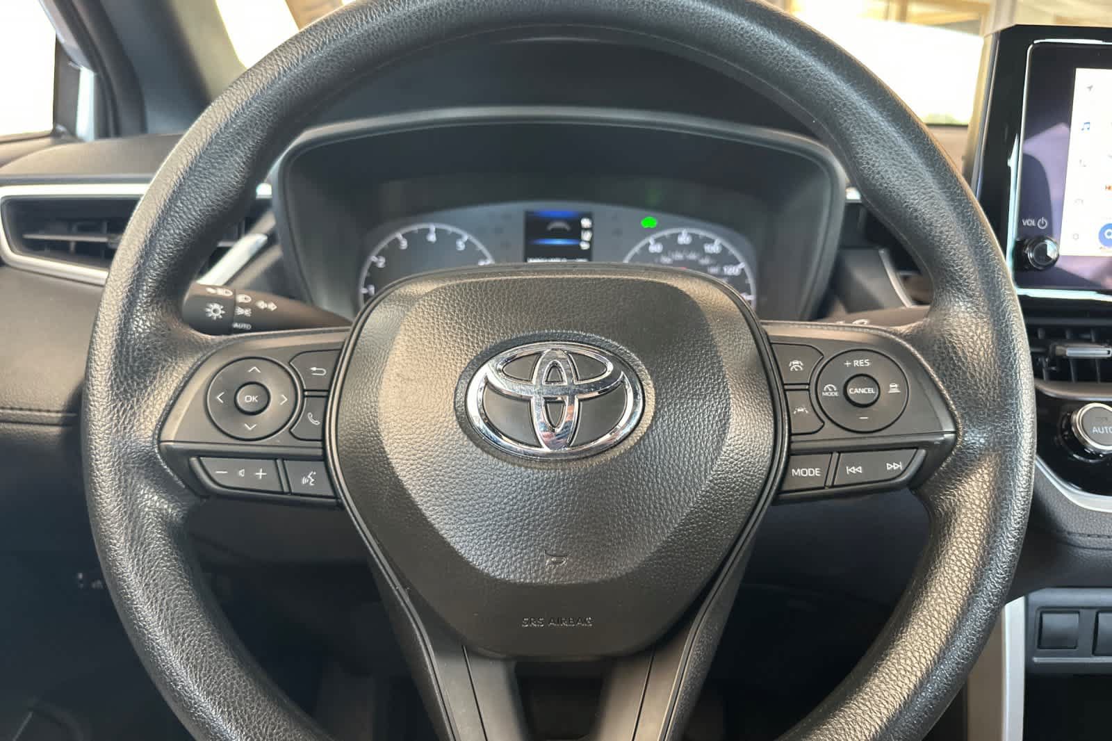 Used 2025 Toyota Corolla Cross AWD Hybrid image 25