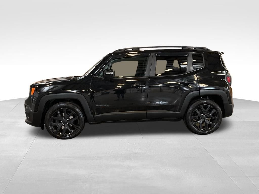 Used 2018 Jeep Renegade Altitude w/ UConnect 8.4 Nav Group image 2