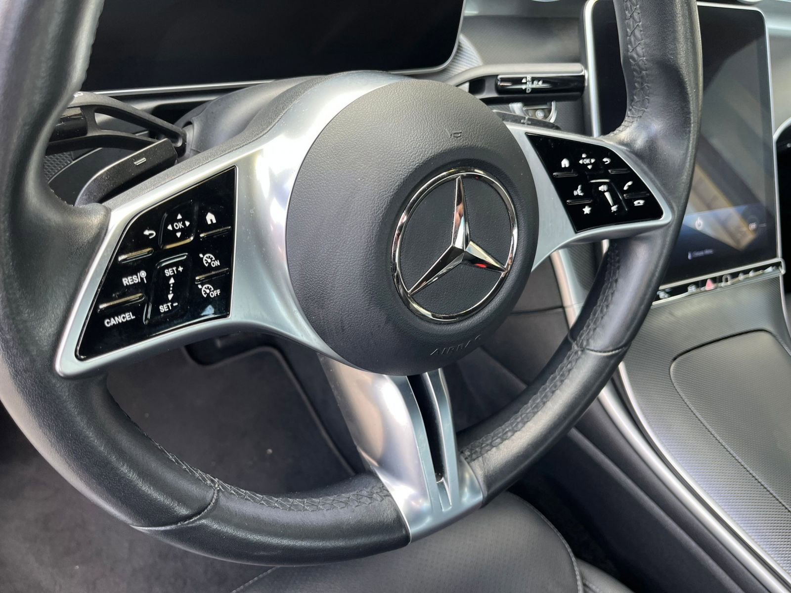 Used 2024 Mercedes-Benz C 300 4MATIC Sedan image 28