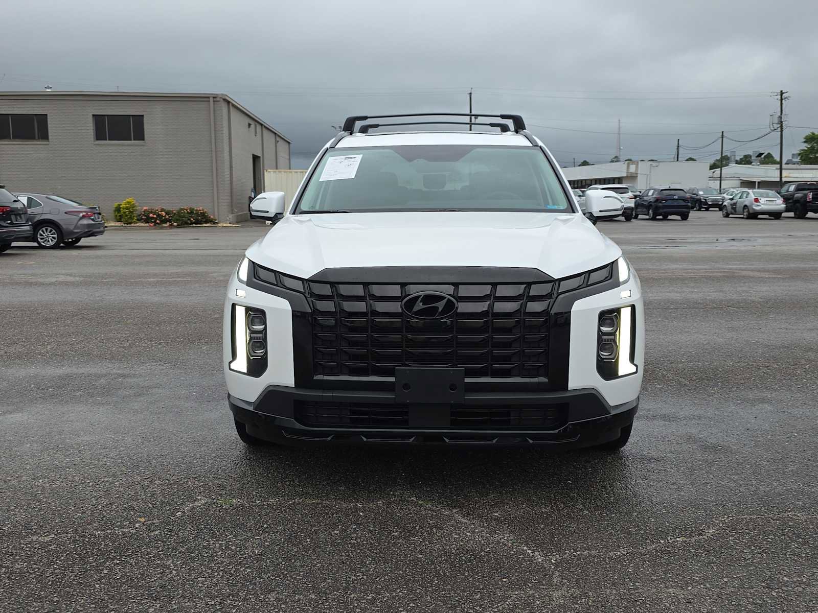 Used 2024 Hyundai Palisade XRT FWD image 3