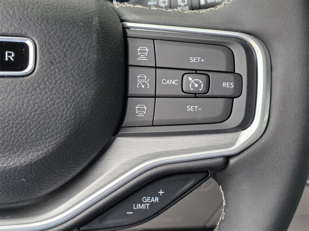 New 2025 Jeep Wagoneer Series II image 40