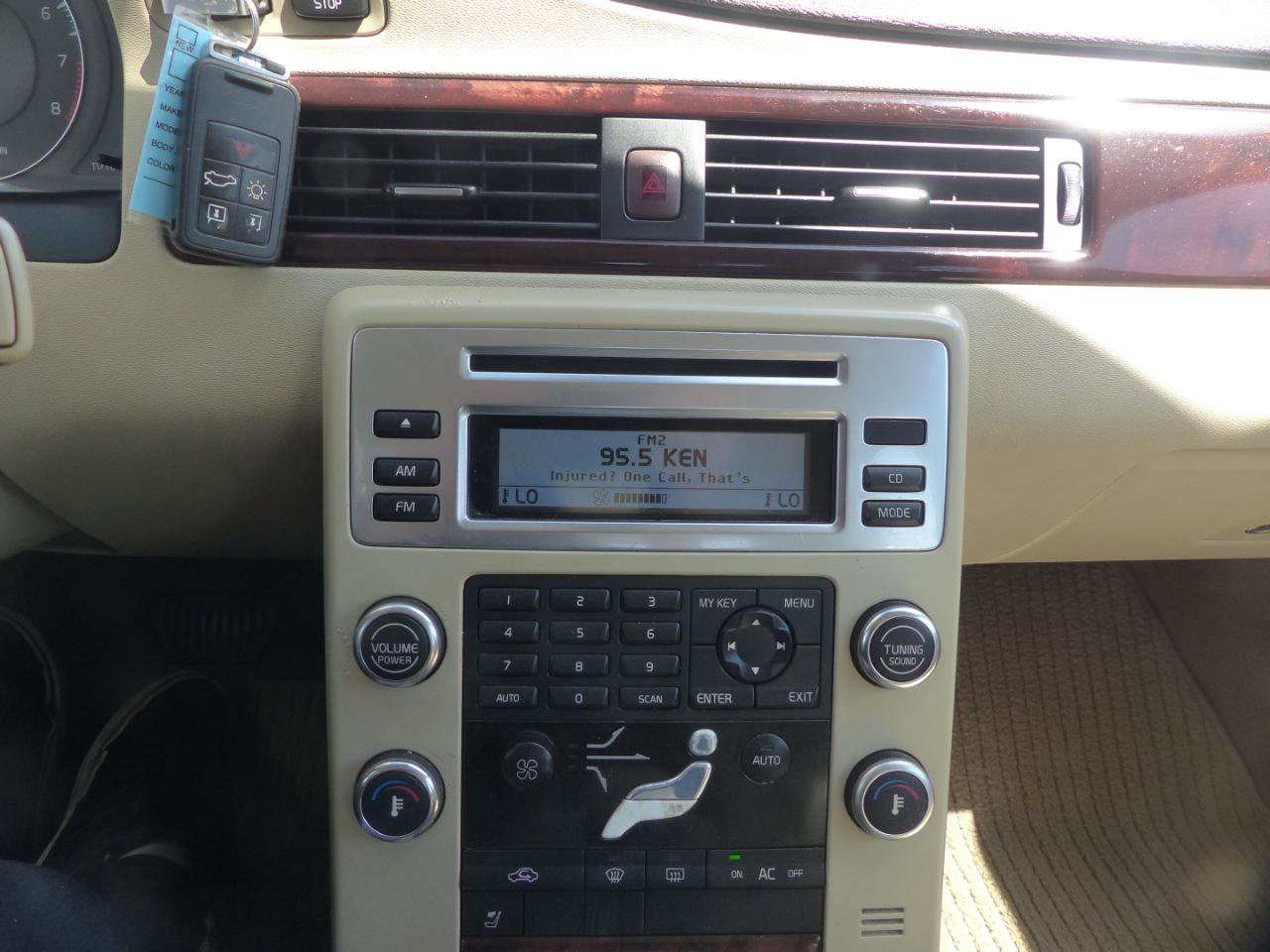 Used 2007 Volvo S80 3.2 image 22